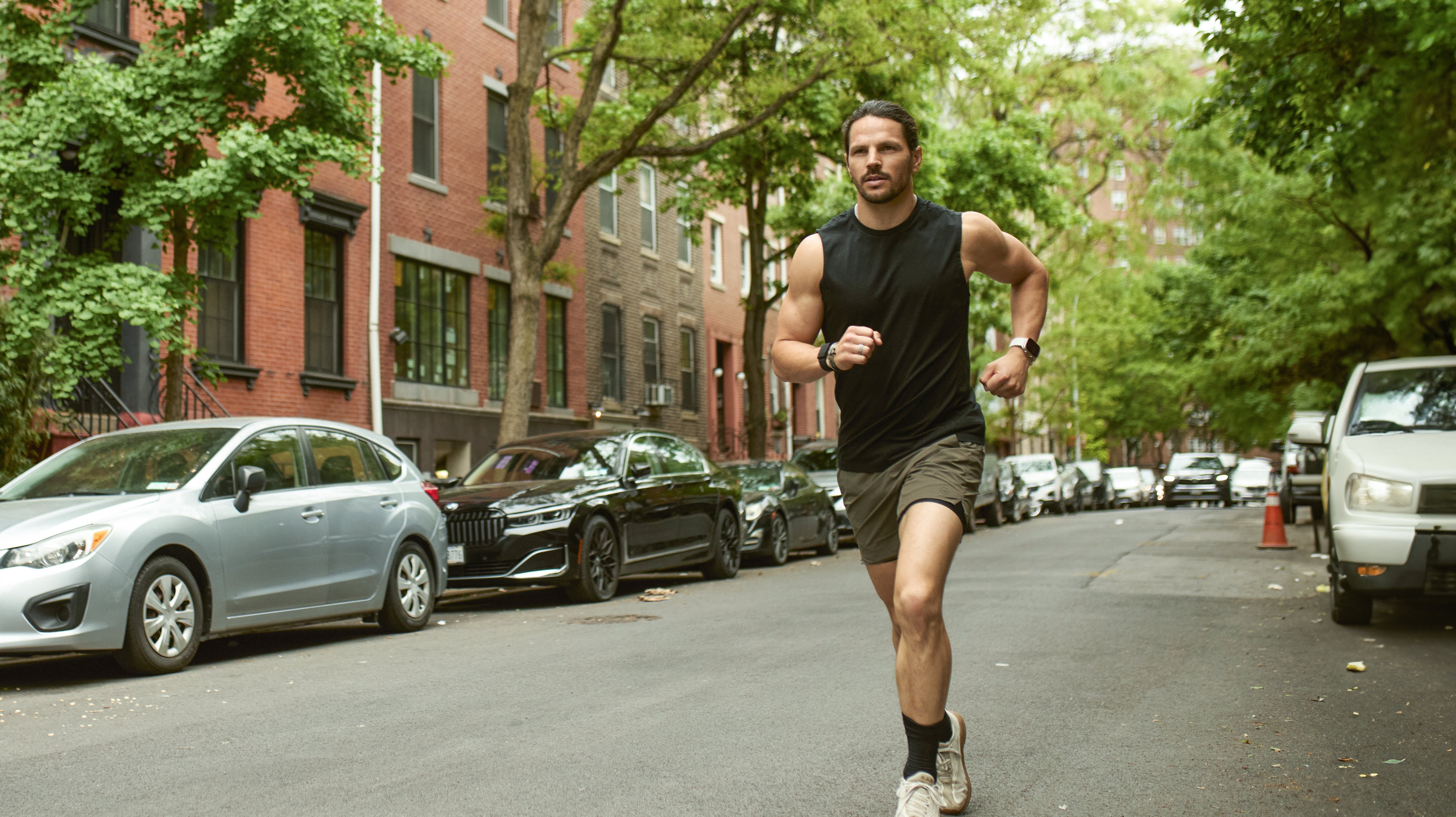 Is it better to run on a treadmill or outside?